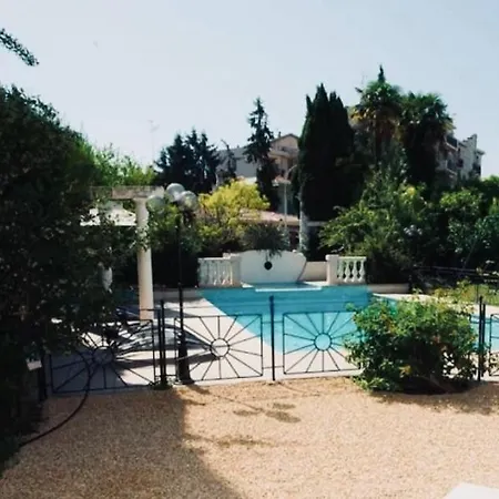 Prestigieuse Avec Piscine Privée Au Cœur De Villa Nizza